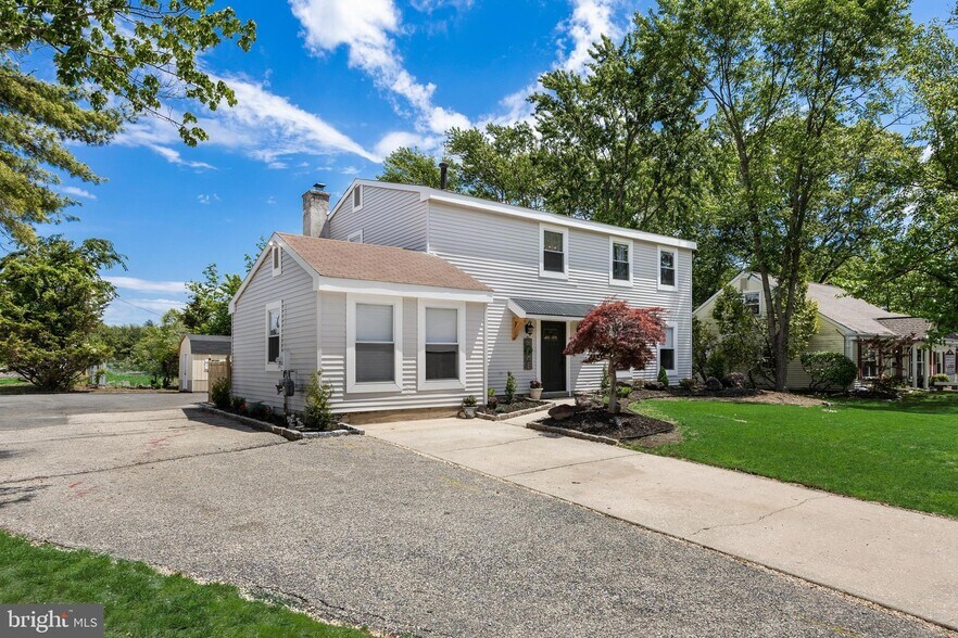 6 Cherrywood Dr, Clementon, NJ à vendre - Photo de l’immeuble – Image 1 sur 8