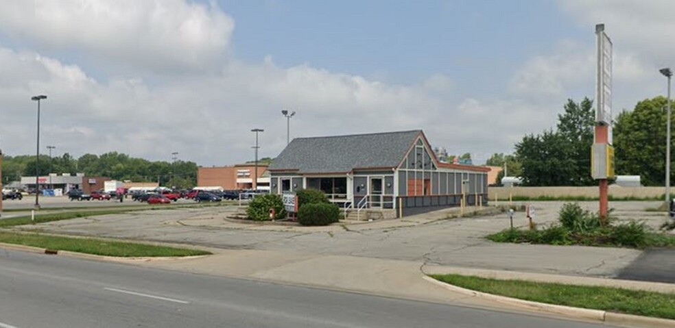 912 W Main St, Peru, IN à louer - Photo principale – Image 1 sur 4