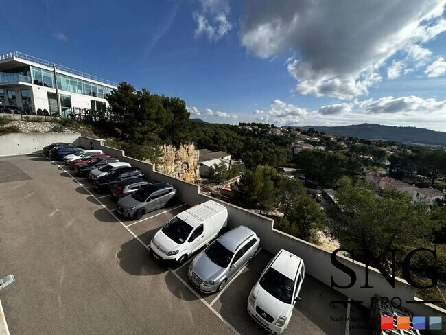 Plus de détails pour Bureau à louer