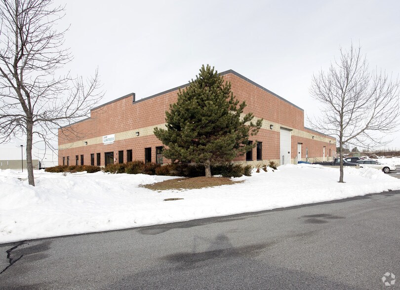18 Saratoga Blvd, Devens, MA à vendre - Photo principale – Image 1 sur 2