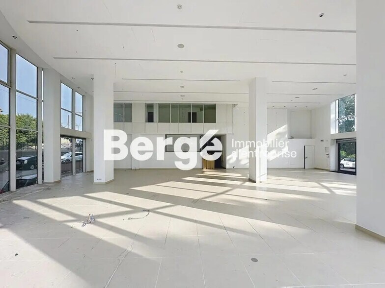 Local commercial dans Le Cannet à vendre - Hall d’entrée – Image 2 sur 8