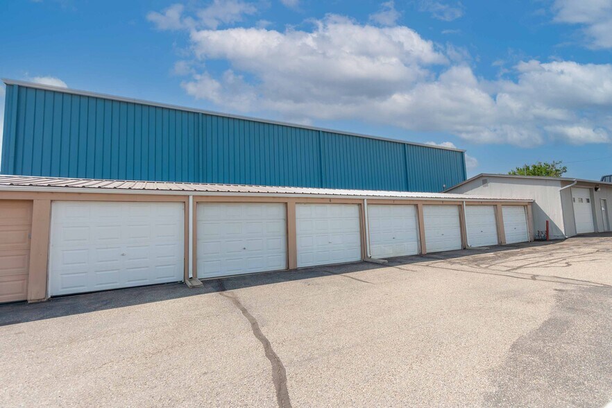 1718-1730 W Eisenhower Blvd, Loveland, CO à vendre - Photo de l’immeuble – Image 2 sur 20
