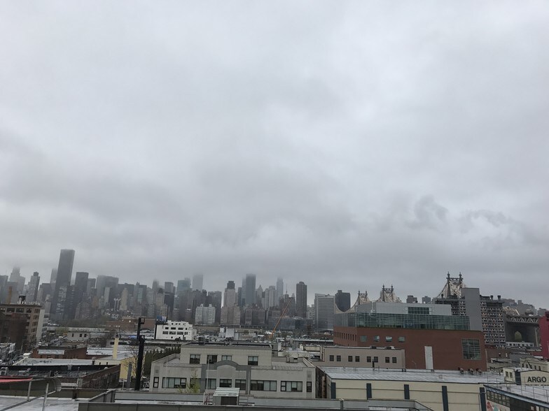 4332 22nd St, Long Island City, NY à louer - Photo de l’immeuble – Image 2 sur 5