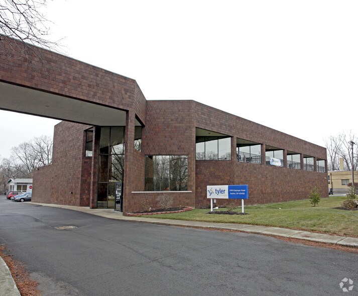 3199 Klepinger Rd, Dayton, OH à louer - Photo de l’immeuble – Image 2 sur 5