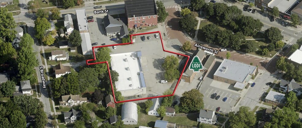 116 Ainsworth St, Lodi, OH à louer - Photo de l’immeuble – Image 2 sur 10