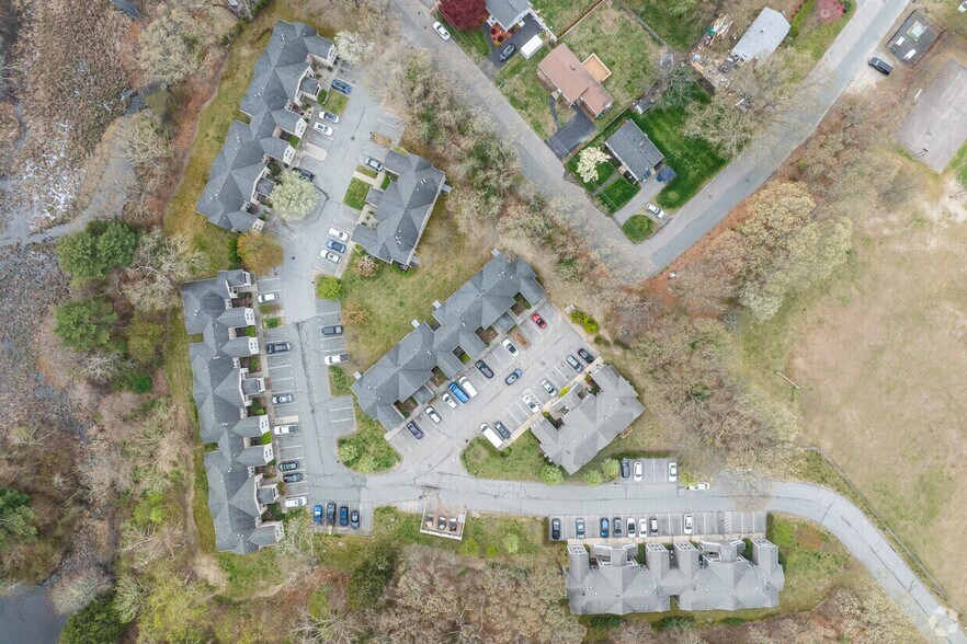 70 Turner St, Warwick, RI à vendre - Aérien – Image 3 sur 3