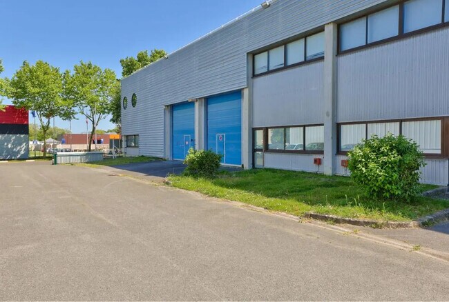 Plus de détails pour 29 Allée Du Clos Des Charmes, Collégien - Industriel/Logistique à louer