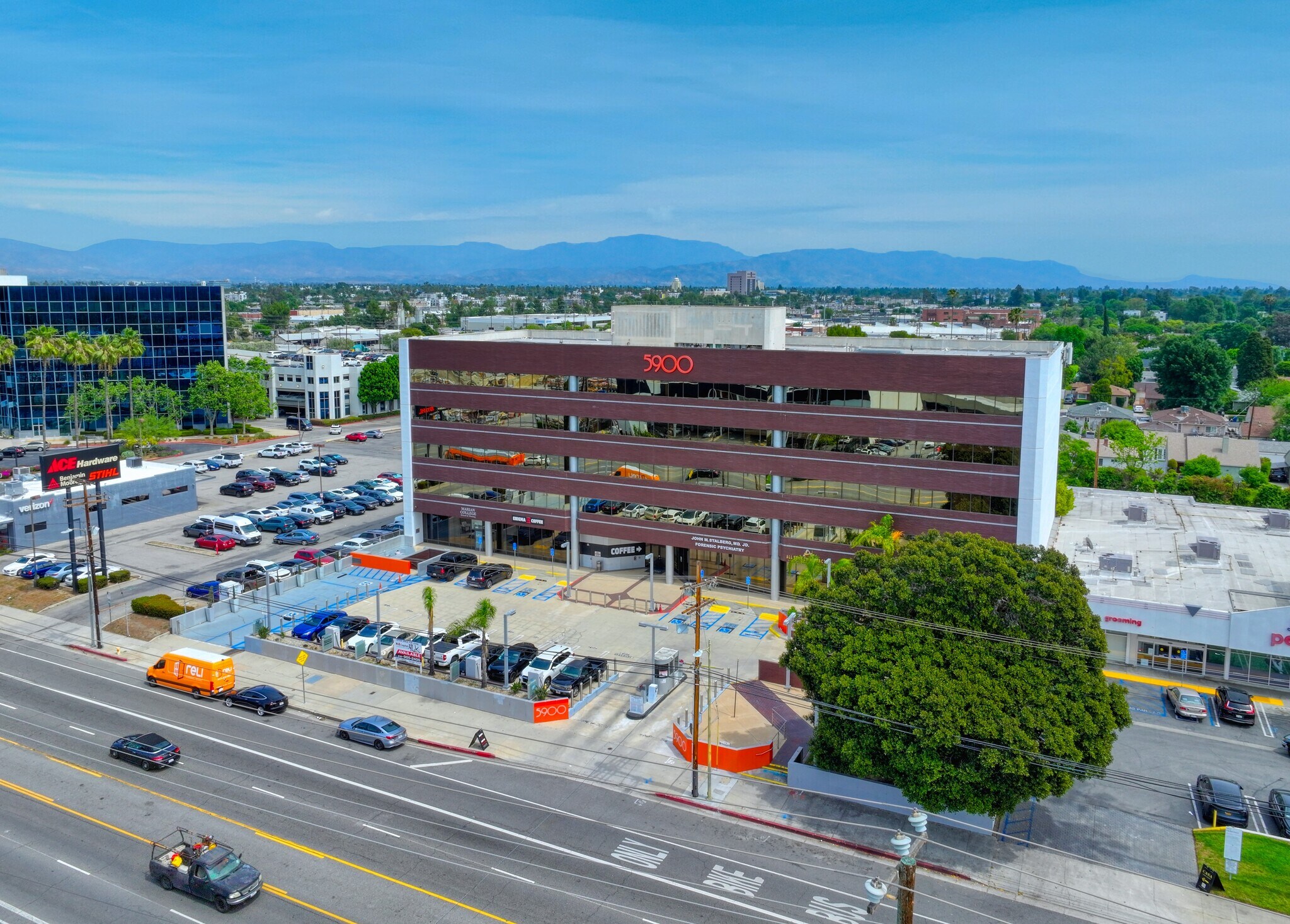 5900 Sepulveda Blvd, Van Nuys, CA à vendre Photo principale– Image 1 sur 24