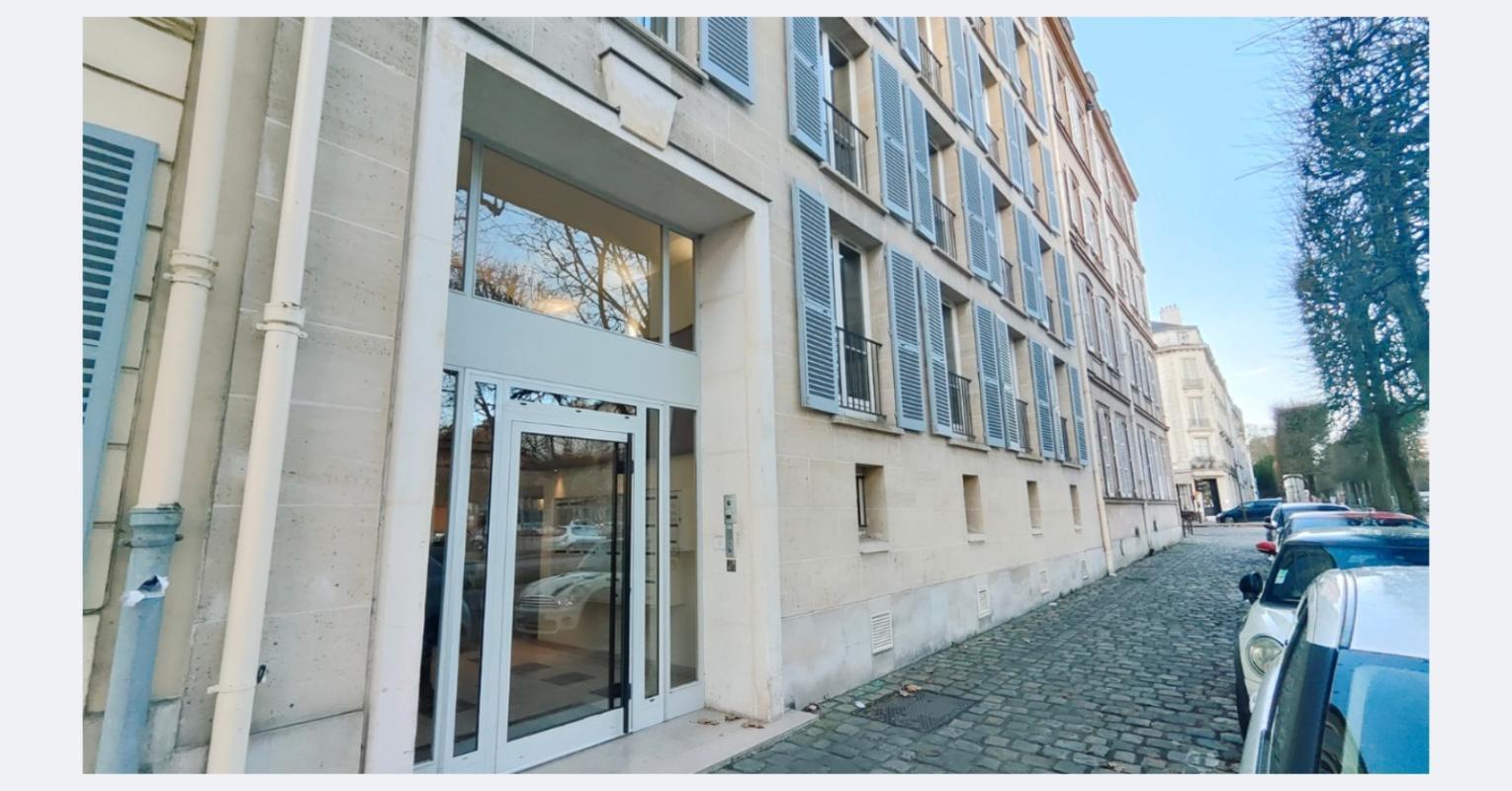 16 Boulevard De La Reine, Versailles à louer Photo de l’immeuble– Image 1 sur 11