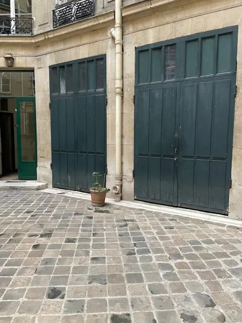 60 Rue François Ier, Paris à louer Photo de l’immeuble– Image 1 sur 2