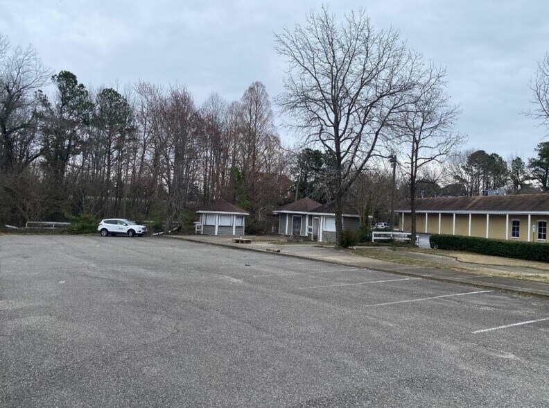 1901 Richmond Rd, Williamsburg, VA à vendre - Photo de l’immeuble – Image 2 sur 6