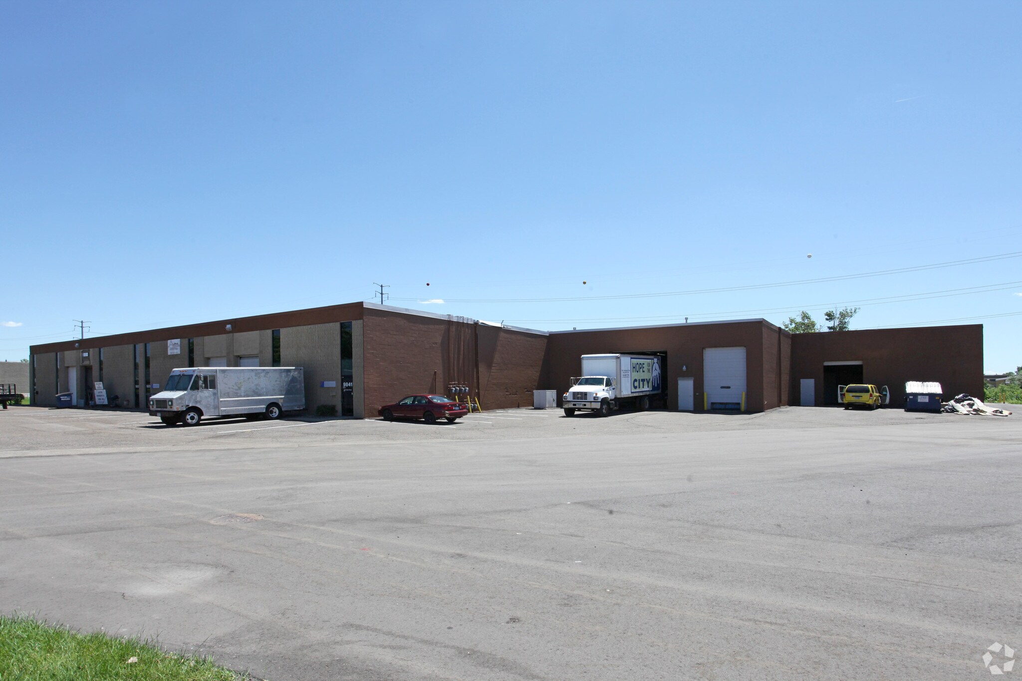 9835-9941 13th Ave N, Plymouth, MN à louer Photo principale– Image 1 sur 7