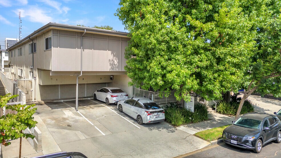 1666 Federal Ave, Los Angeles, CA à vendre - Photo de l’immeuble – Image 3 sur 27