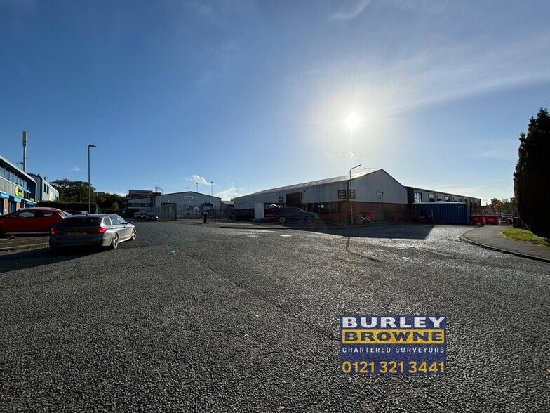Brookfield Dr, Cannock à vendre - Photo de l’immeuble – Image 1 sur 13