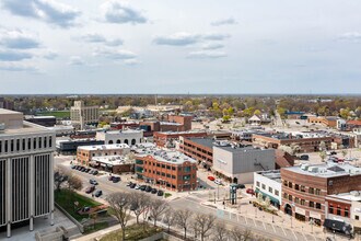 53-57 N Main St, Mount Clemens, MI - VUE AÉRIENNE  vue de carte