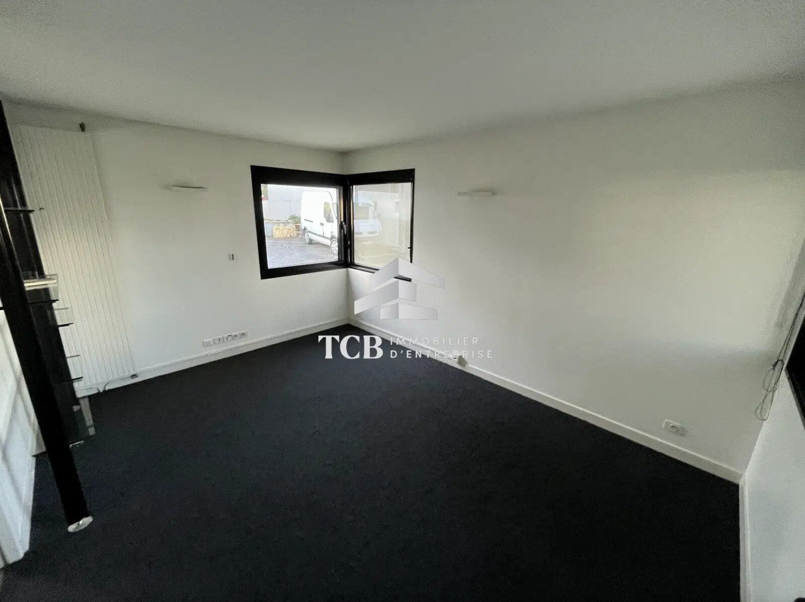 Local d'activités dans Orvault à vendre Photo intérieure– Image 1 sur 5