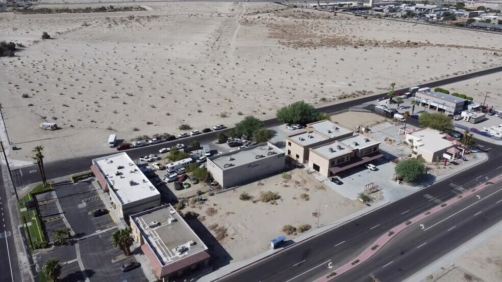Ramon Road, Thousand Palms, CA à vendre - Vidéo sur l’annonce professionnelle – Image 2 sur 7