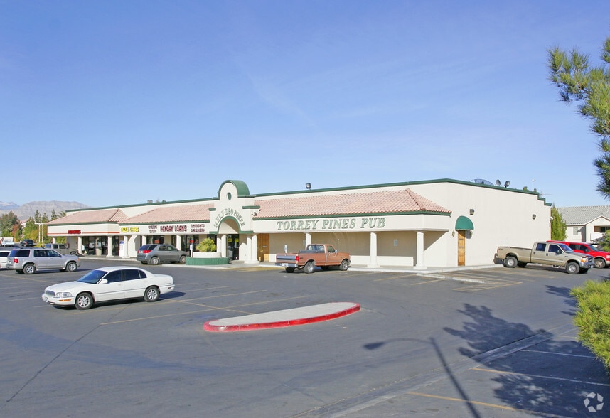 6370-6390 W Lake Mead Blvd, Las Vegas, NV à louer - Photo de l’immeuble – Image 3 sur 5