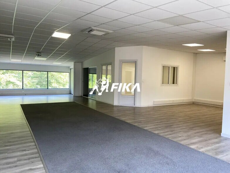 Bureau dans Muret à louer - Photo de l’immeuble – Image 1 sur 21