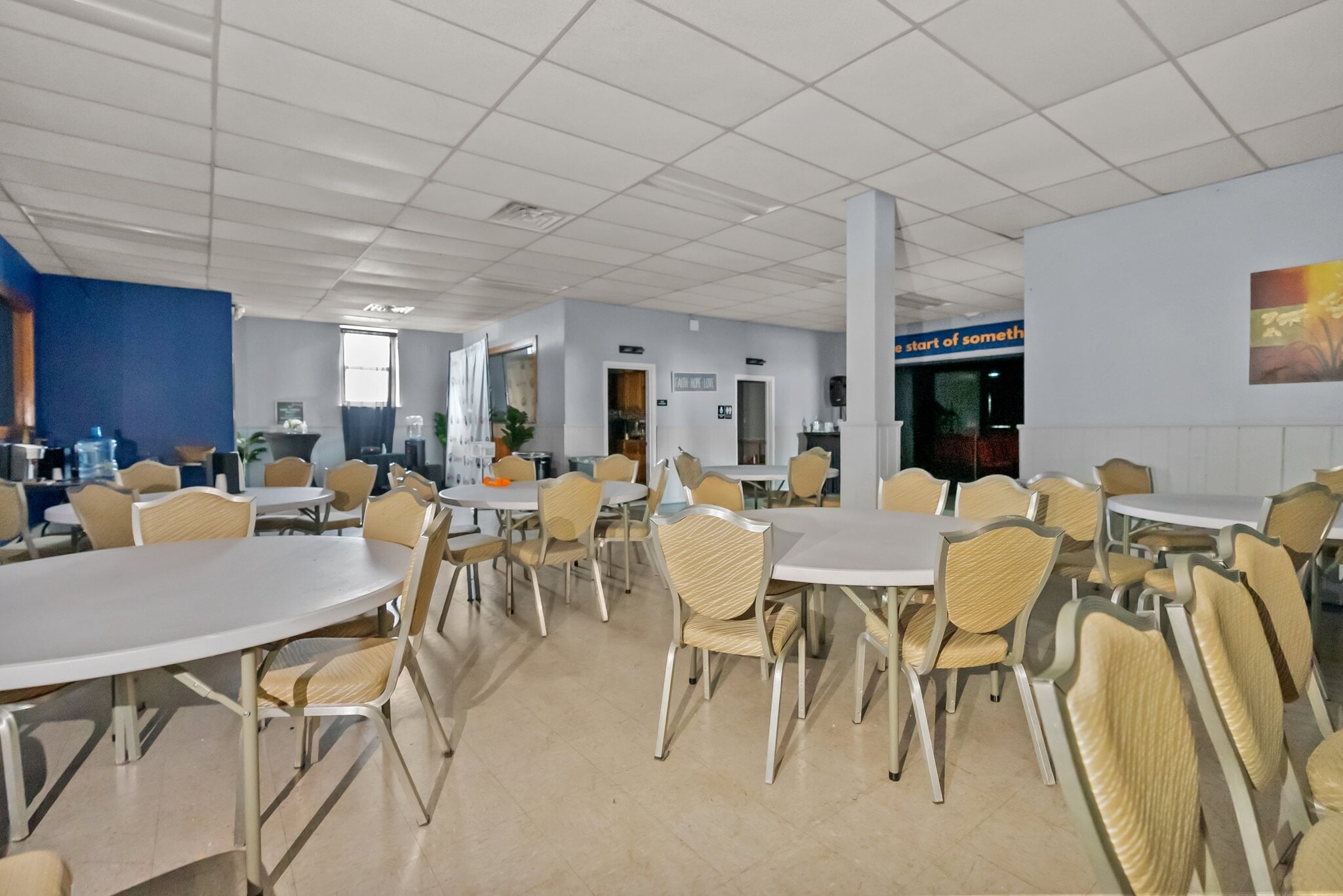 2814-2818 E Allegheny Ave, Philadelphia, PA à louer Photo de l’immeuble– Image 1 sur 11