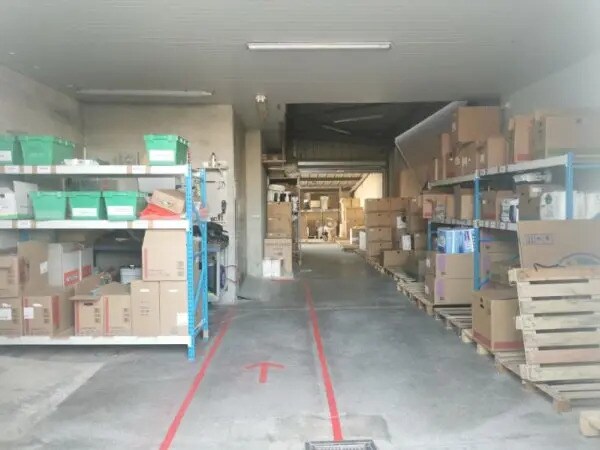 Local d'activités dans Perpignan à vendre - Photo de l’immeuble – Image 3 sur 4