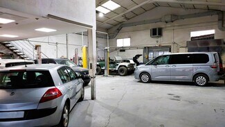 Plus de détails pour Local commercial à vendre