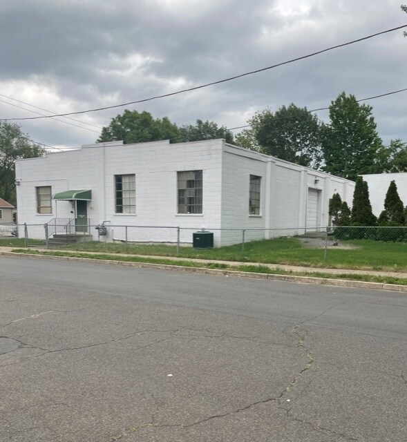 718 Rennie St, Hamilton, NJ à vendre Photo de l’immeuble– Image 1 sur 8