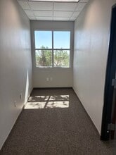 3090 S Durango Dr, Las Vegas, NV à louer Photo intérieure– Image 2 sur 13