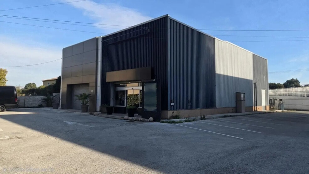 Local commercial dans La Garde à louer - Photo de l’immeuble – Image 1 sur 6