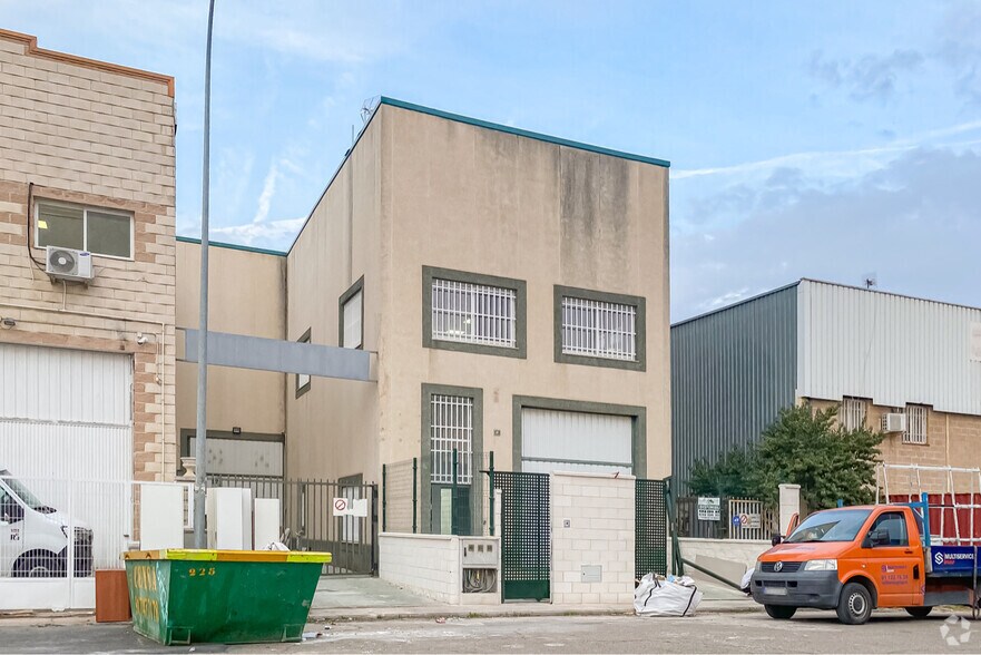 Industriel/Logistique dans Velilla de San Antonio, Madrid à vendre - Photo de l’immeuble – Image 2 sur 2
