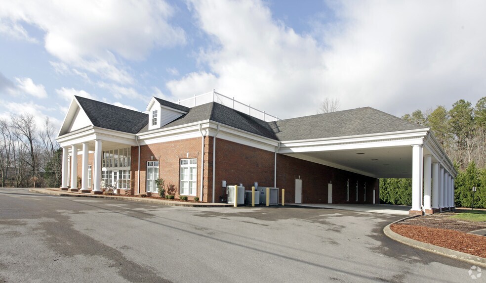 300 N Tennessee Ave, Etowah, TN à vendre - Photo de l’immeuble – Image 3 sur 33