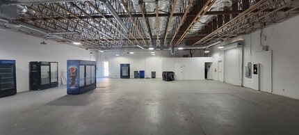 640 Grand Ave, San Marcos, CA à louer Photo de l’immeuble– Image 2 sur 5