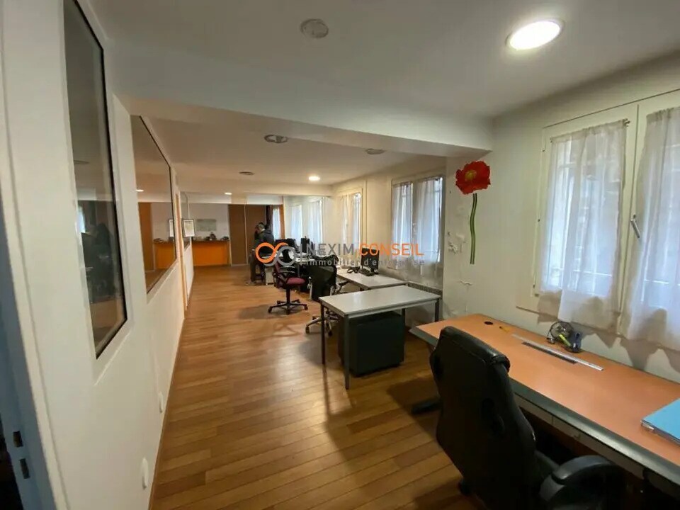 Immeuble residentiel dans Puteaux à vendre Photo intérieure– Image 1 sur 6