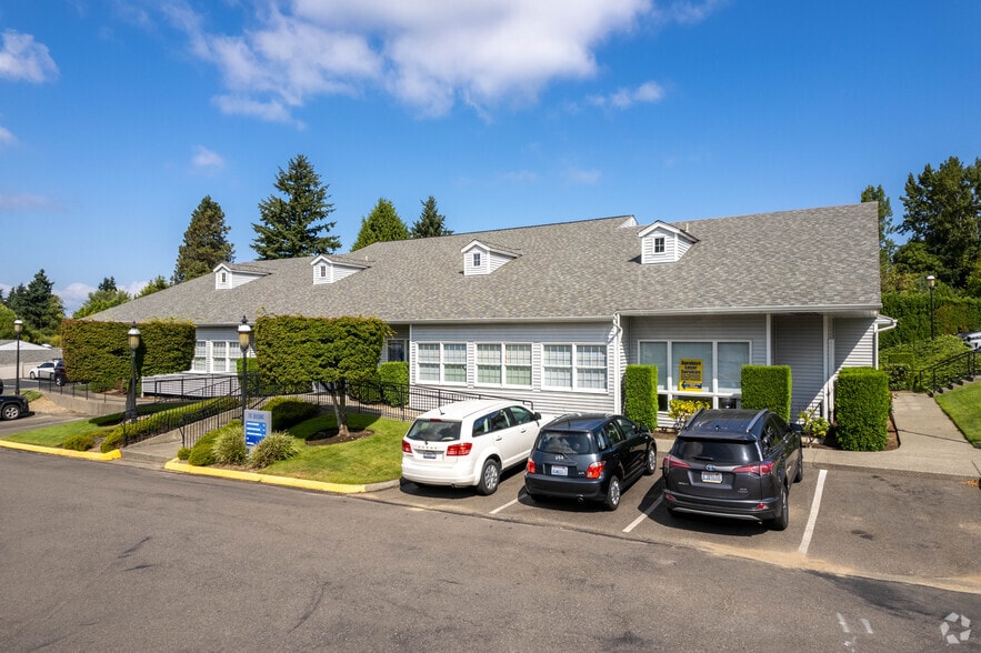 700 S 320th St, Federal Way, WA à vendre - Photo de l’immeuble – Image 2 sur 4