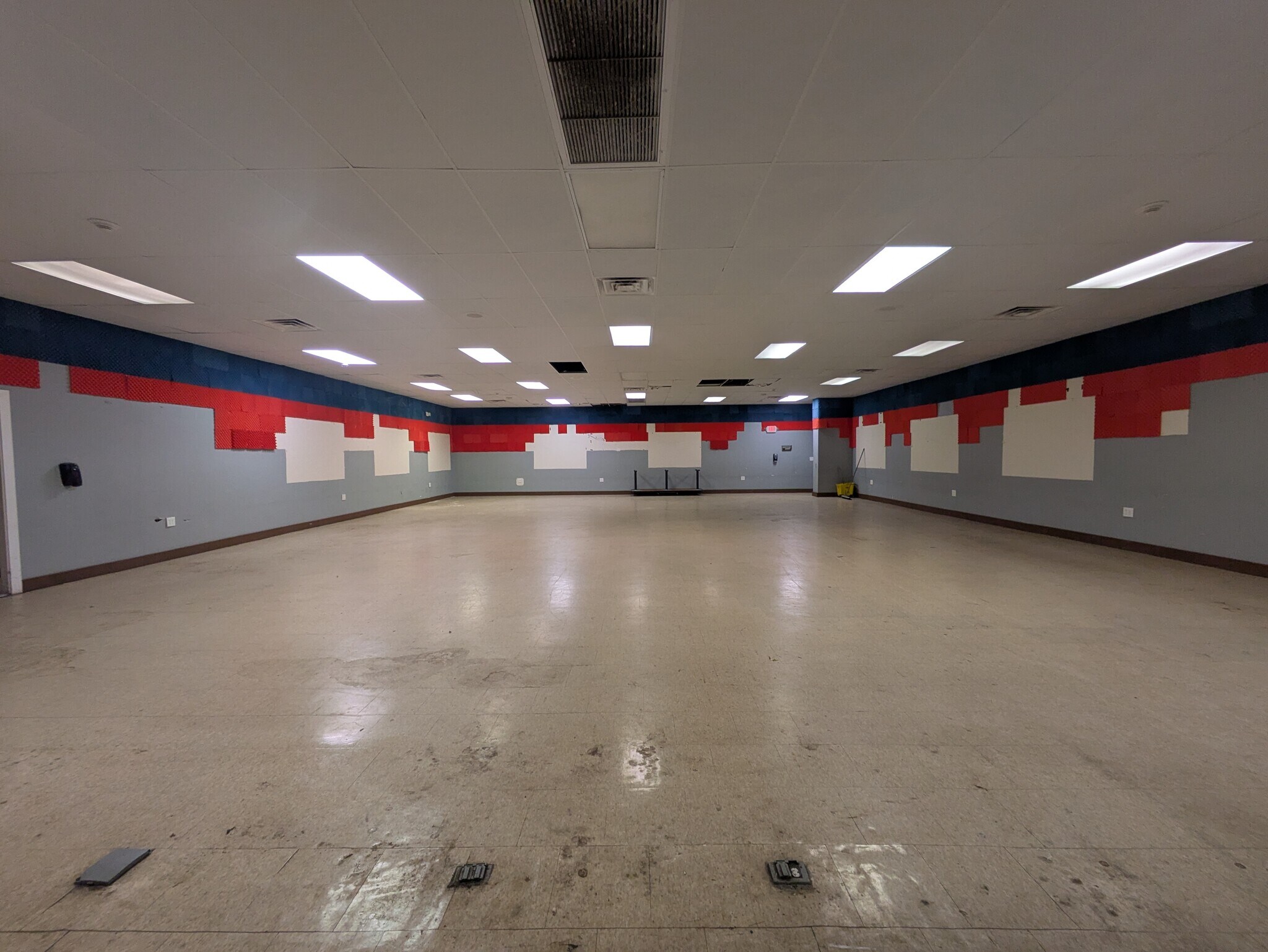 202 13th Ave E, Bradenton, FL à louer Photo de l’immeuble– Image 1 sur 4