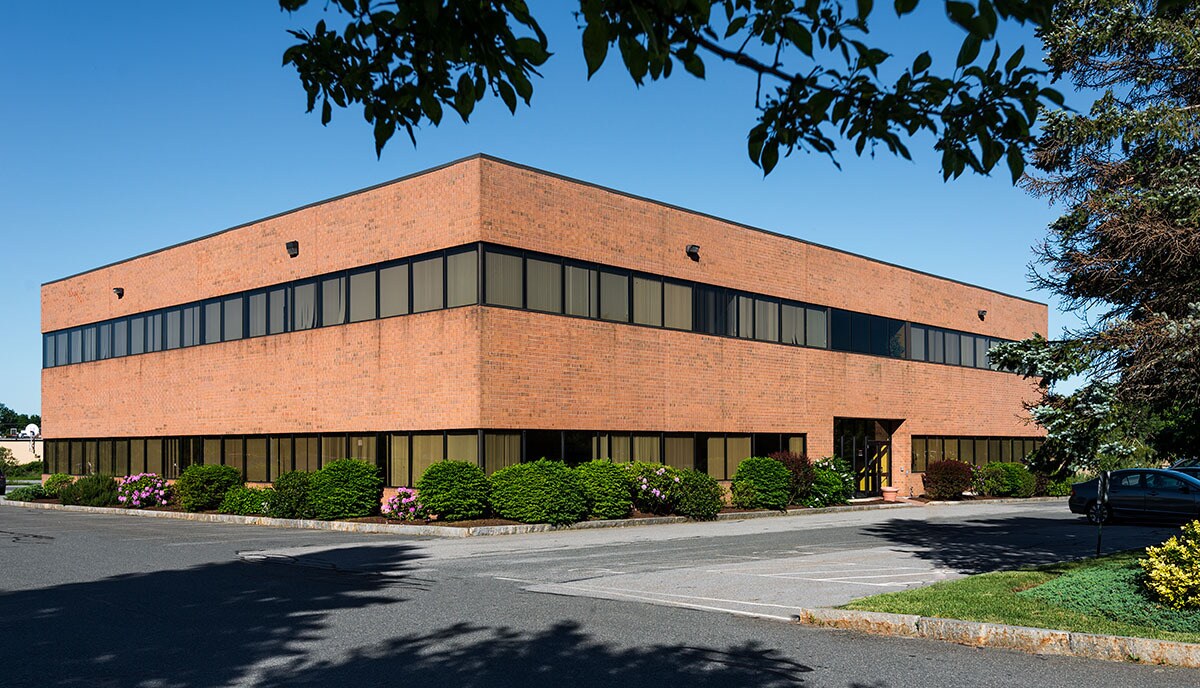 170 Commerce Way, Portsmouth, NH à louer Photo de l’immeuble– Image 1 sur 8