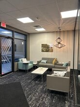 1390 Bellevue St, Green Bay, WI à louer Photo intérieure– Image 1 sur 7