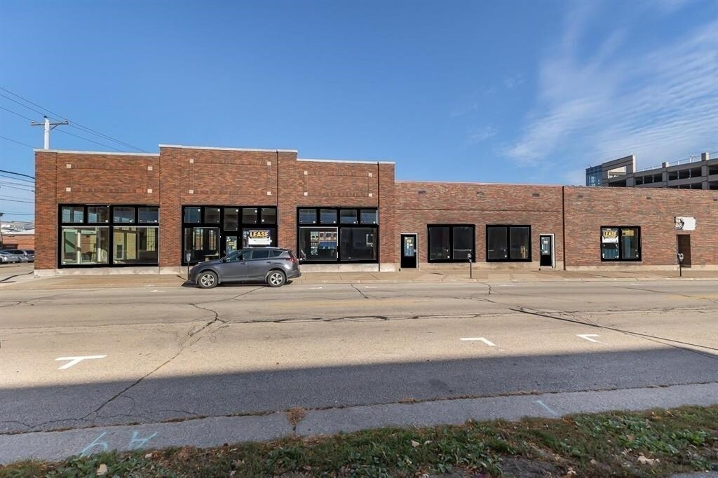1084 Iowa St, Dubuque, IA à louer Photo de l’immeuble– Image 1 sur 23