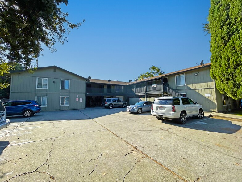 420 E Rose St, Stockton, CA à vendre - Photo de l’immeuble – Image 2 sur 6