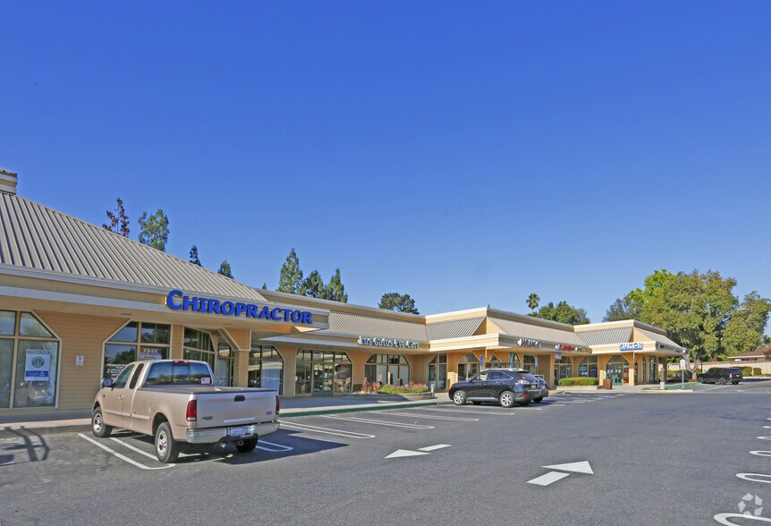 15525-15569 Union Ave, Los Gatos, CA à louer - Photo de l’immeuble – Image 3 sur 4