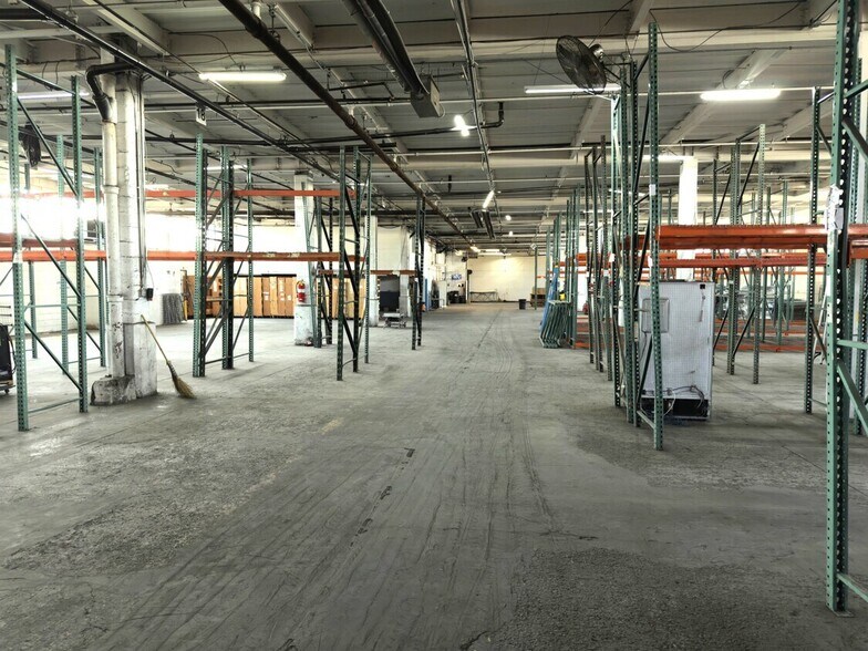 104-20 Dunkirk St, Jamaica, NY à vendre - Photo de l’immeuble – Image 2 sur 6