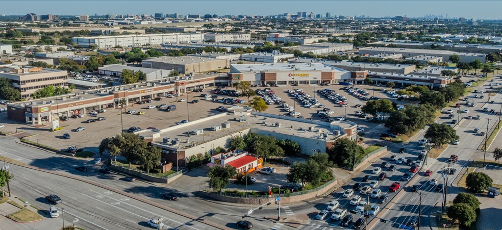 2810 E Trinity Mills Rd, Carrollton, TX à louer - Photo de l’immeuble – Image 1 sur 30