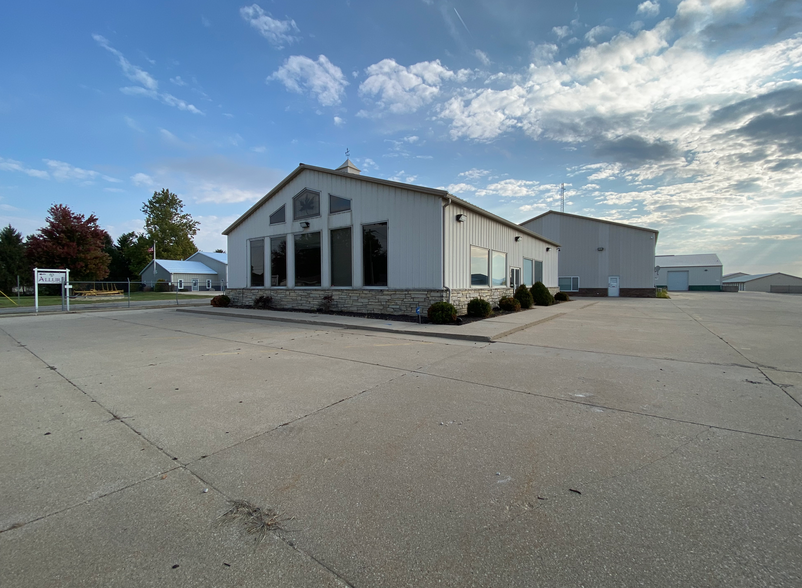 780 S Chicago St, Geneseo, IL à louer - Photo de l’immeuble – Image 2 sur 12
