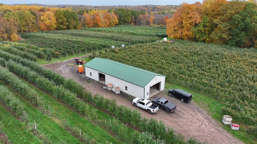 5630 Norris Rd, North Rose, NY à vendre - Photo de l’immeuble – Image 3 sur 36