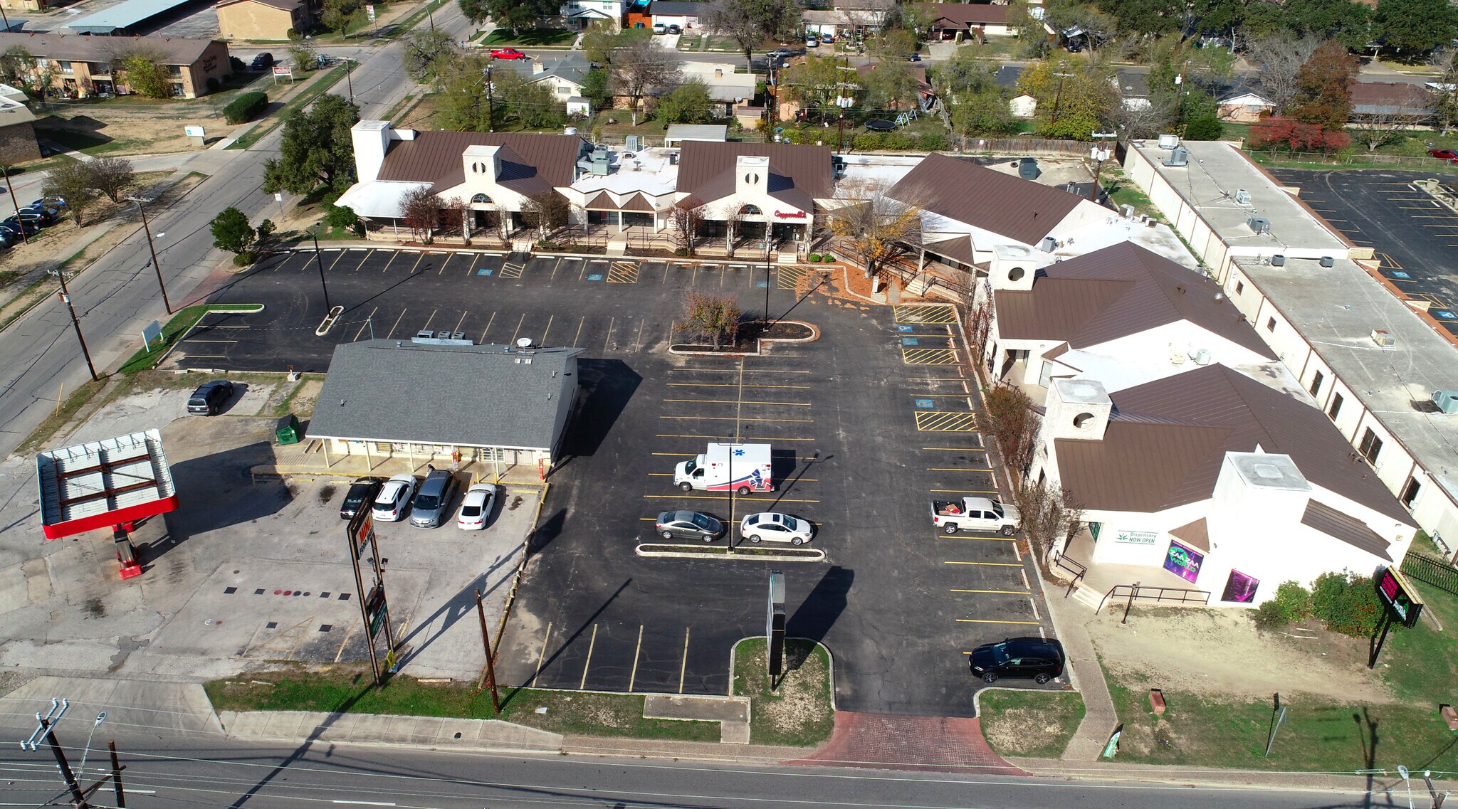 3857 E Southcross Blvd, San Antonio, TX à louer Photo principale– Image 1 sur 4