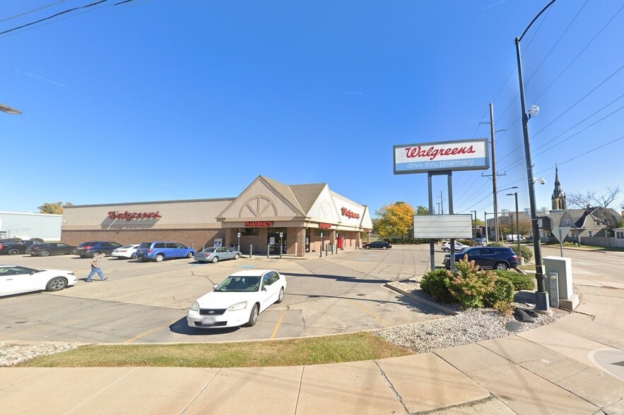 305 Racine St, Menasha, WI à vendre - Photo de l’immeuble – Image 3 sur 5