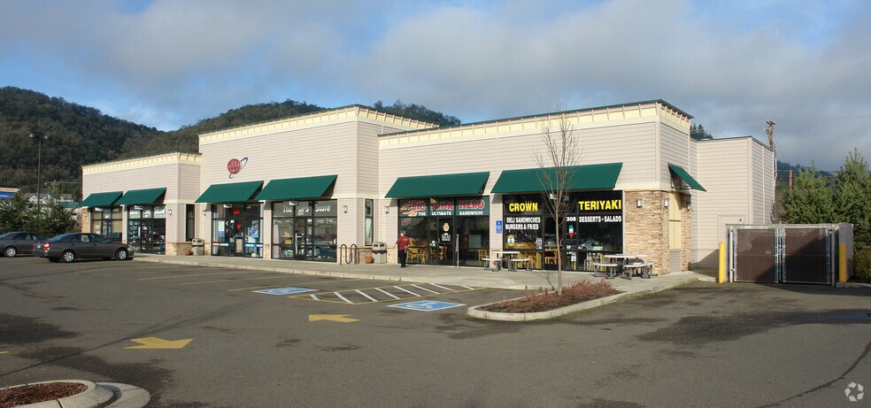 3019 NW Stewart Pky, Roseburg, OR à vendre - Photo de l’immeuble – Image 3 sur 19