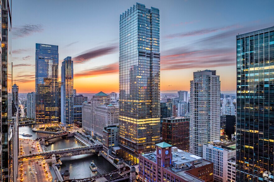 300 N LaSalle St, Chicago, IL à louer - Photo de l’immeuble – Image 3 sur 21