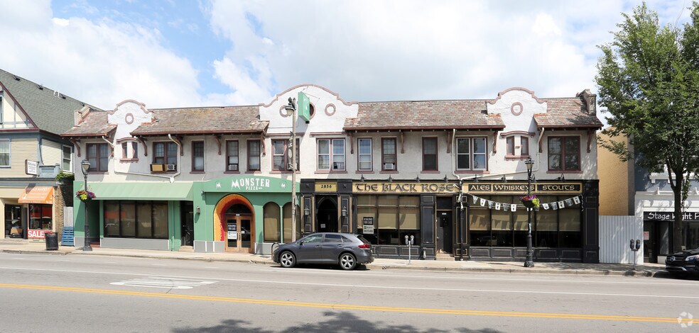 2850-2862 N Oakland Ave, Milwaukee, WI à louer - Photo de l’immeuble – Image 1 sur 11
