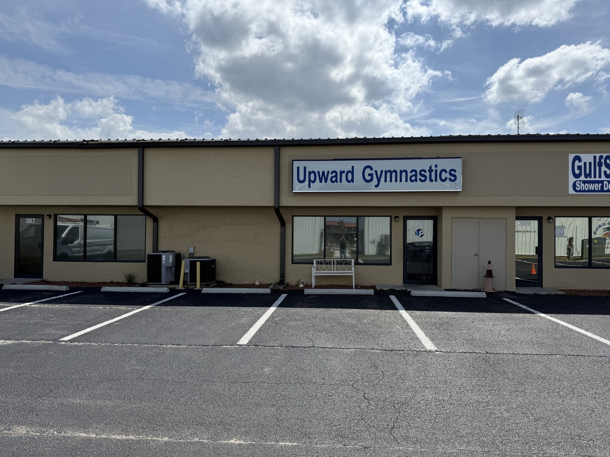 40351 US Highway 19 N, Tarpon Springs, FL à louer Photo de l’immeuble– Image 1 sur 1